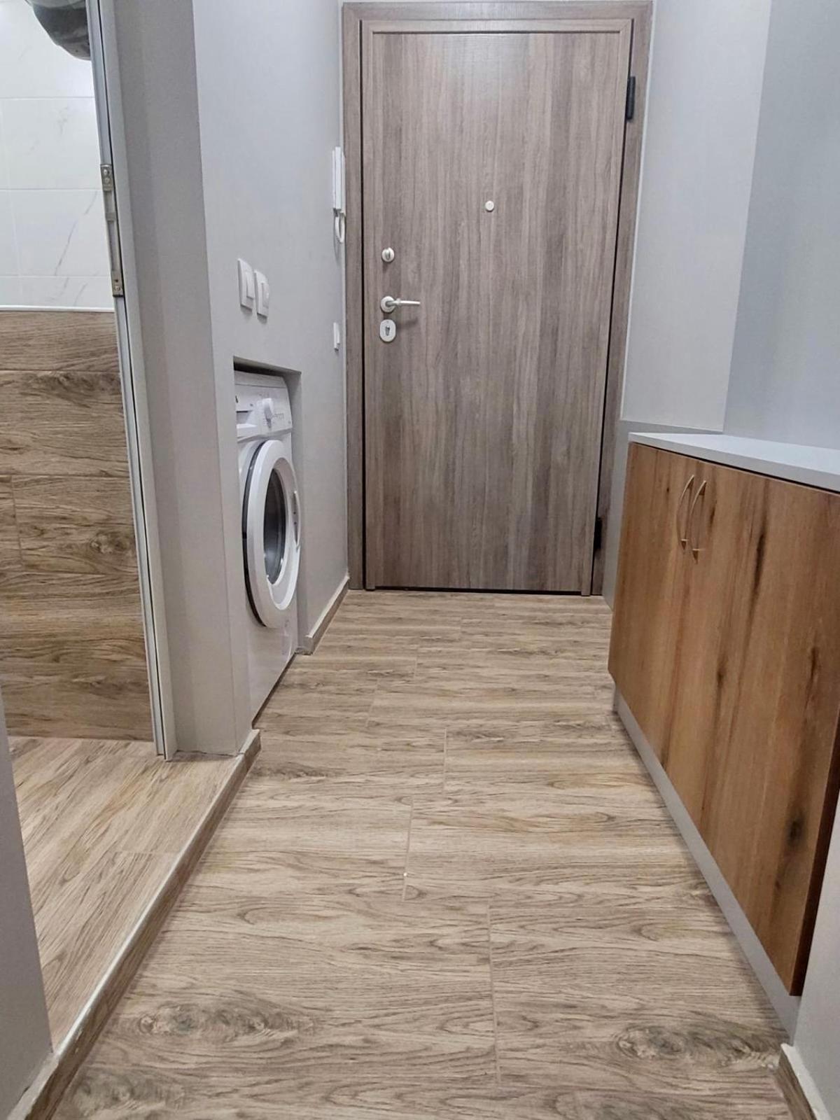 Smart Apartemen *